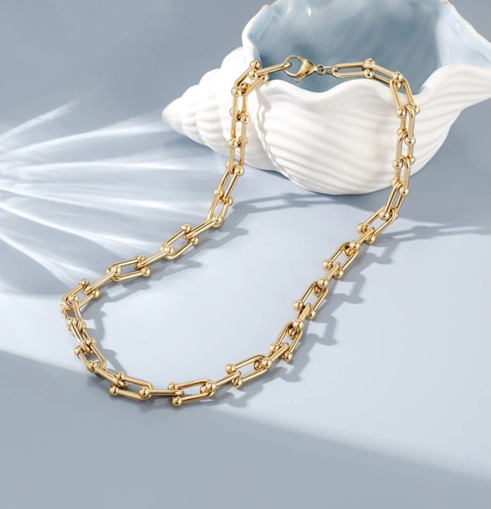 U Link Necklace