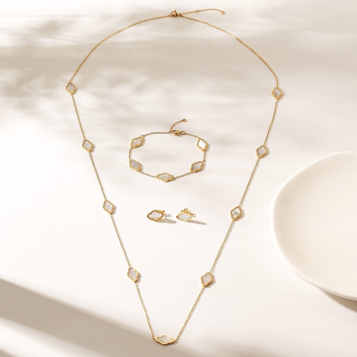Mother of Pearl Cloud Bracelet