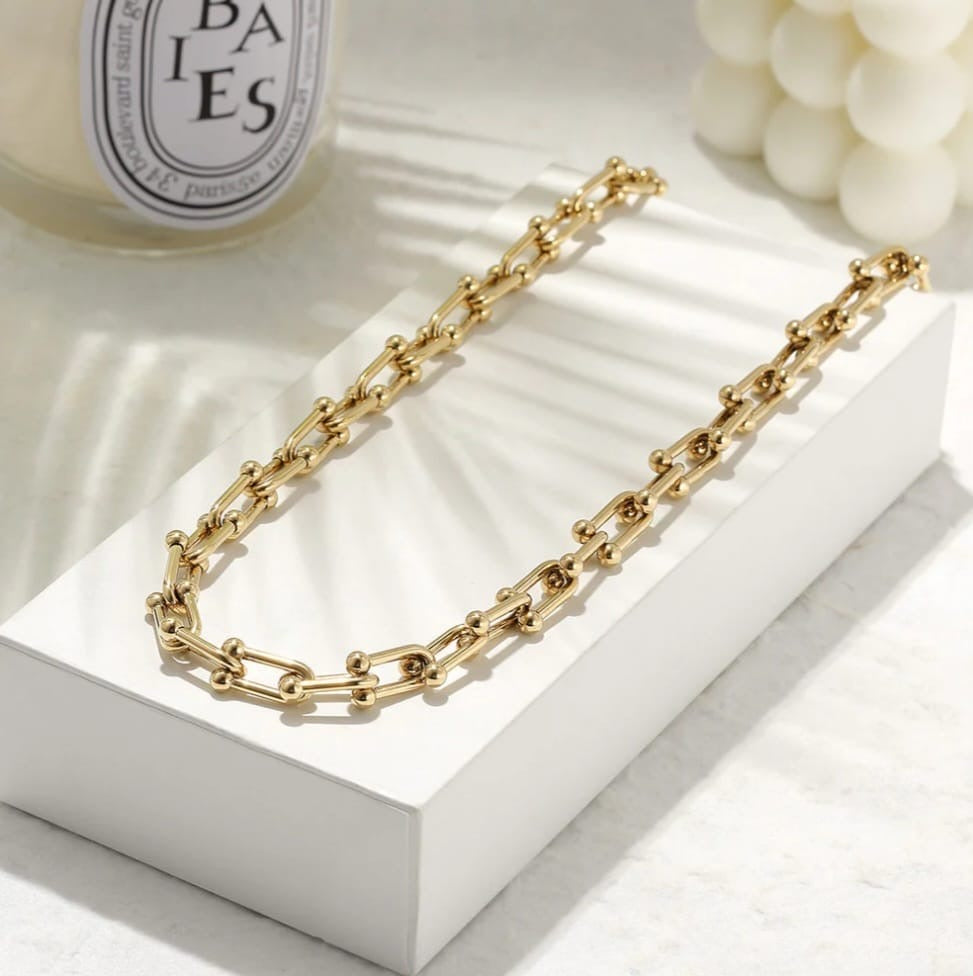 U Link Necklace