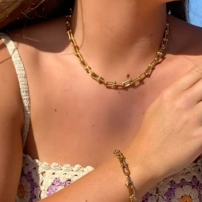 U Link Necklace