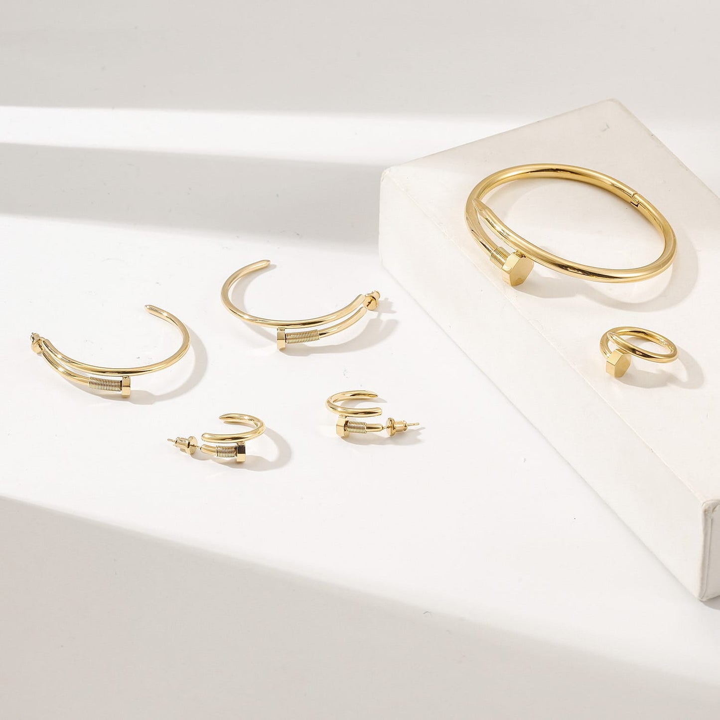 Nail Bracelet